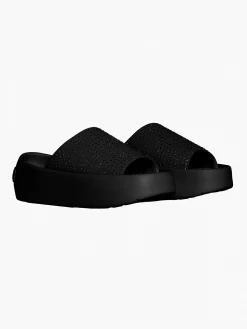 UPSCALE Slipper